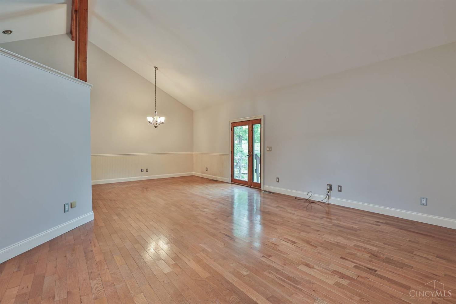 344 Chapel Road Amelia, OH 45102 - Photo 10 of 49 Gallery Image 10