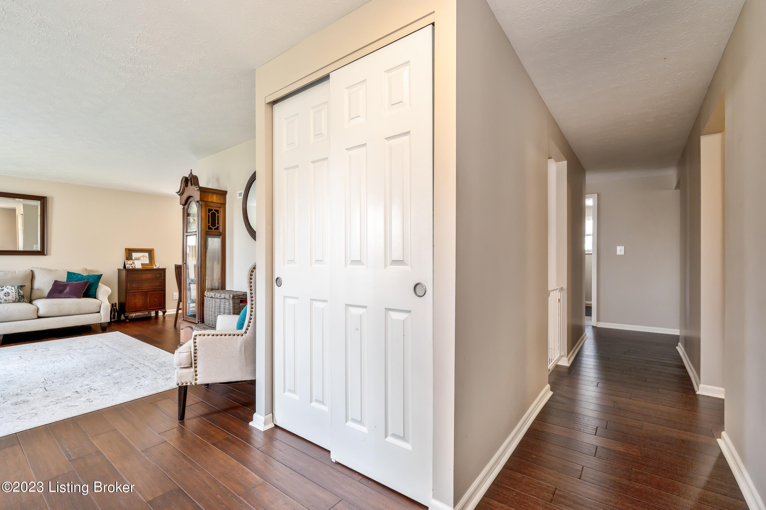304 Hemingway Road Louisville, KY 40207 - Photo 16 of 55 304 Hemingway Rd-16