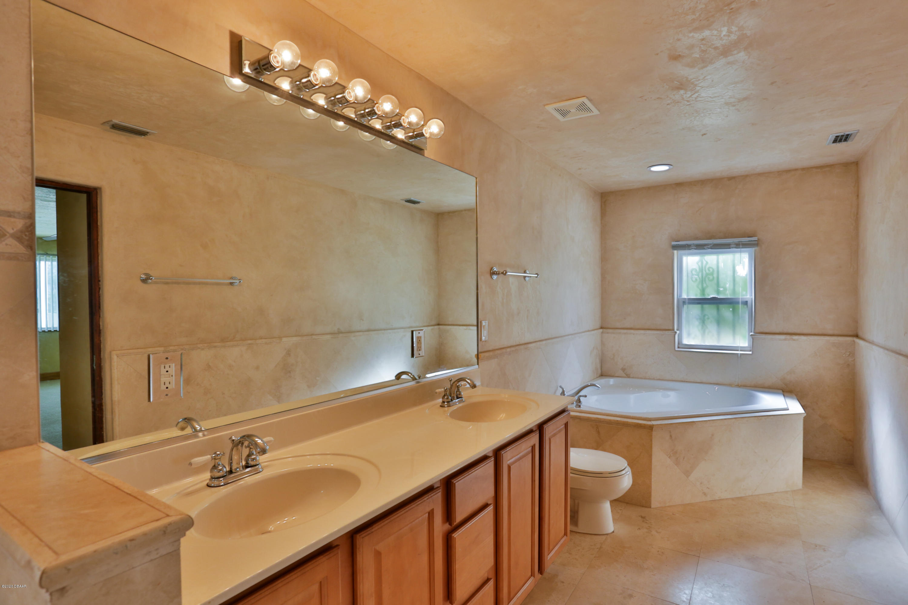 115 Inlet Harbor Road Ponce Inlet, FL 32127 - Photo 13 of 22 115 Inlet Harbor Drive-38