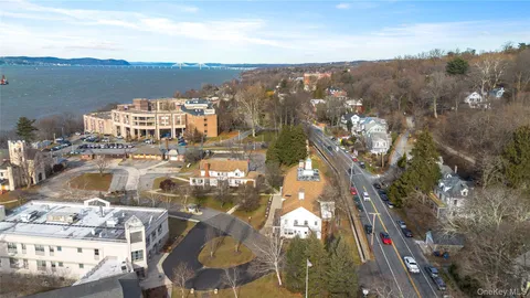 $950,000 | 80 Broadway, Dobbs Ferry, NY 10522