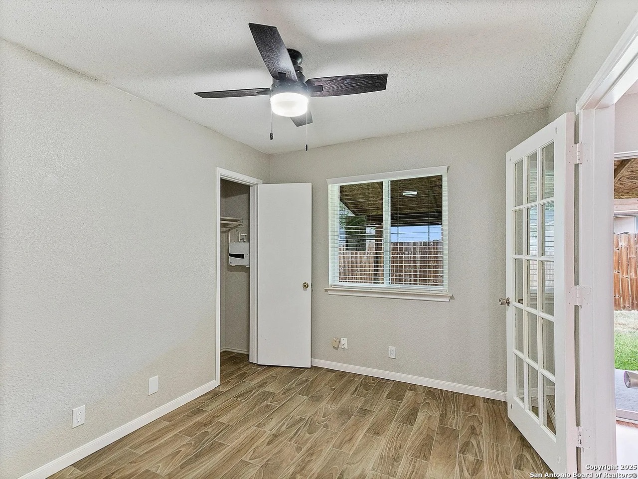 717 Meadow Gate Converse, TX 78109 - Photo 25 of 34 a view of an empty room with a window