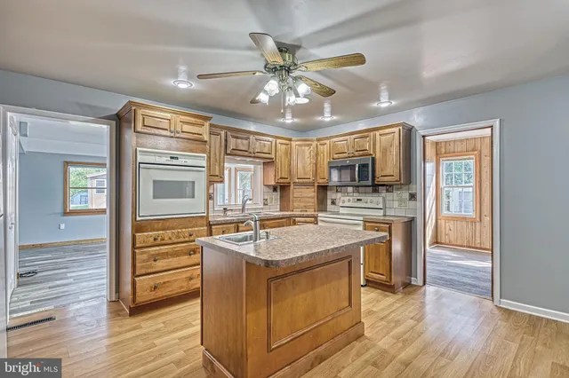 $454,999 | 305 West Shady Lane, Enola, PA 17025