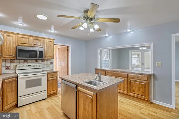 $454,900 | 305 West Shady Lane, Enola, PA 17025