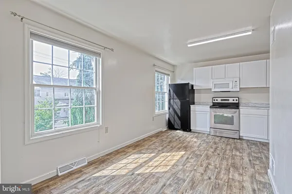 $454,900 | 305 West Shady Lane, Enola, PA 17025
