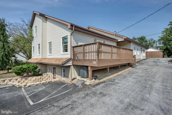 $454,900 | 305 West Shady Lane, Enola, PA 17025