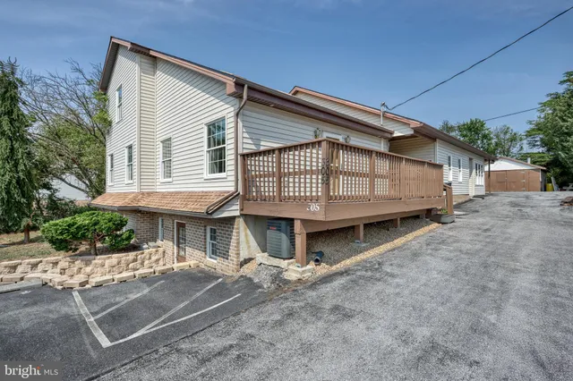 $454,999 | 305 West Shady Lane, Enola, PA 17025