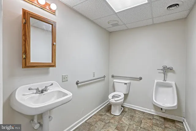 $454,999 | 305 West Shady Lane, Enola, PA 17025