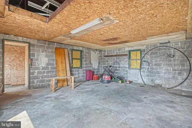 $454,999 | 305 West Shady Lane, Enola, PA 17025