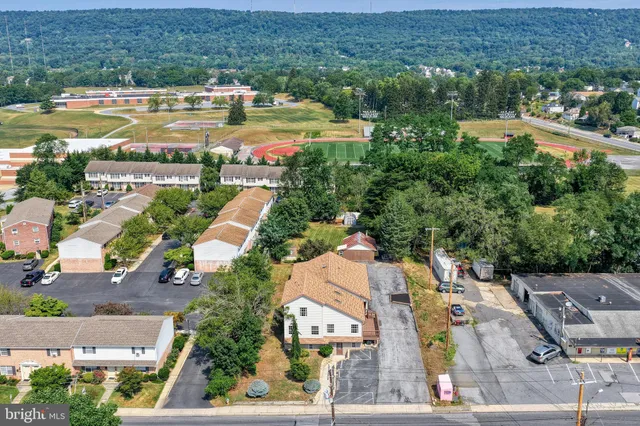 $454,999 | 305 West Shady Lane, Enola, PA 17025