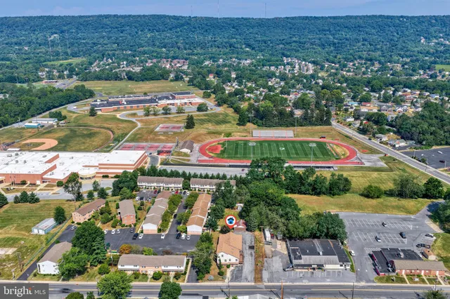 $454,999 | 305 West Shady Lane, Enola, PA 17025