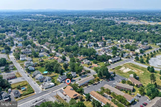 $454,999 | 305 West Shady Lane, Enola, PA 17025