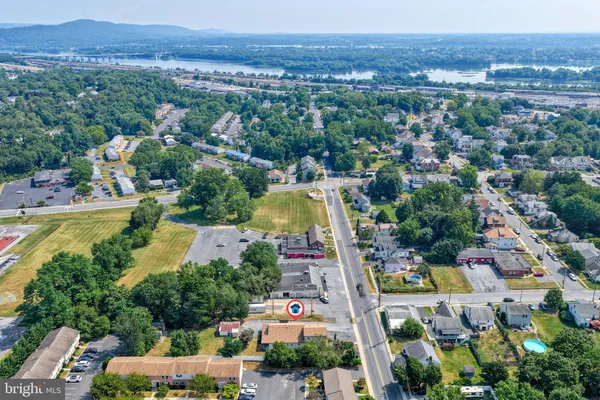 $454,900 | 305 West Shady Lane, Enola, PA 17025
