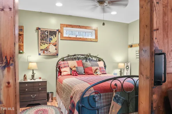 $890,000 | 150 Rice Road, Unit TR 1, Flag Pond, TN 37657