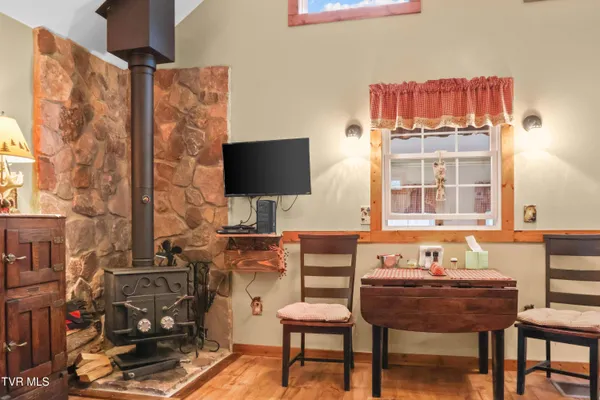 $890,000 | 150 Rice Road, Unit TR 1, Flag Pond, TN 37657