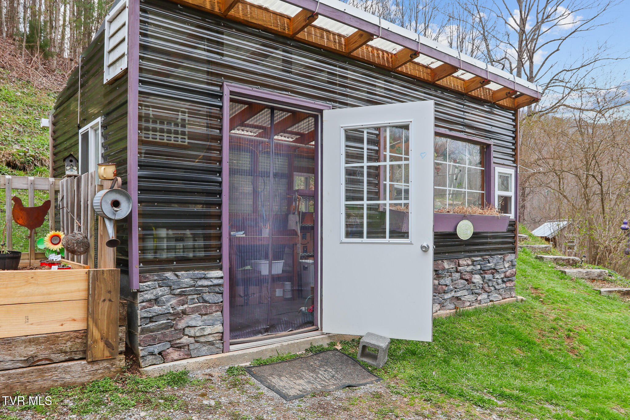 150 Rice Road, Unit TR 1 Flag Pond, TN 37657 - Photo 71 of 80 Greenhouse01-01