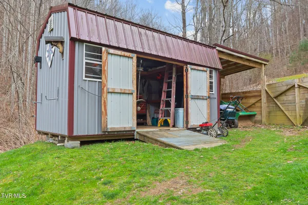 $890,000 | 150 Rice Road, Unit TR 1, Flag Pond, TN 37657