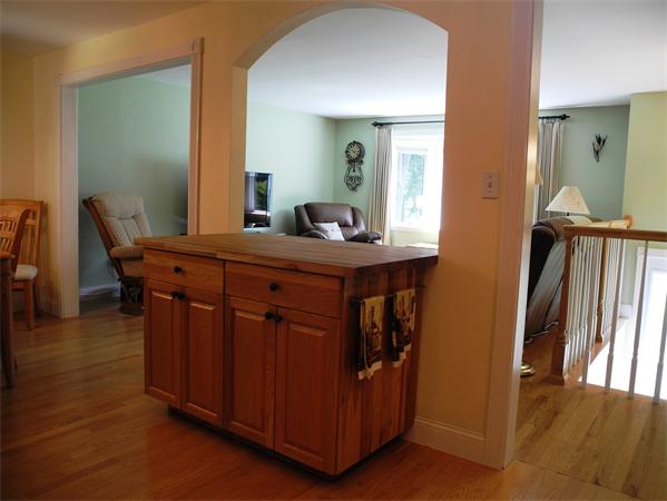 91 Redgate Road Tewksbury, MA 01876 - Photo 3 of 20 Gallery Image 3