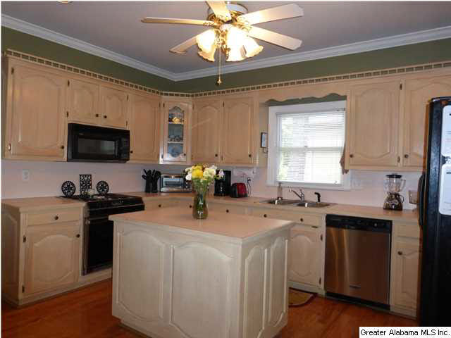 119 Newgate Road Alabaster, AL 35007 - Photo 10 of 32