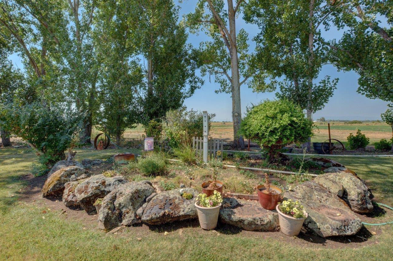 3760 Alta Vista Road Eagle Point, OR 97524 - Photo 34 of 74 DSC_5089_90_91