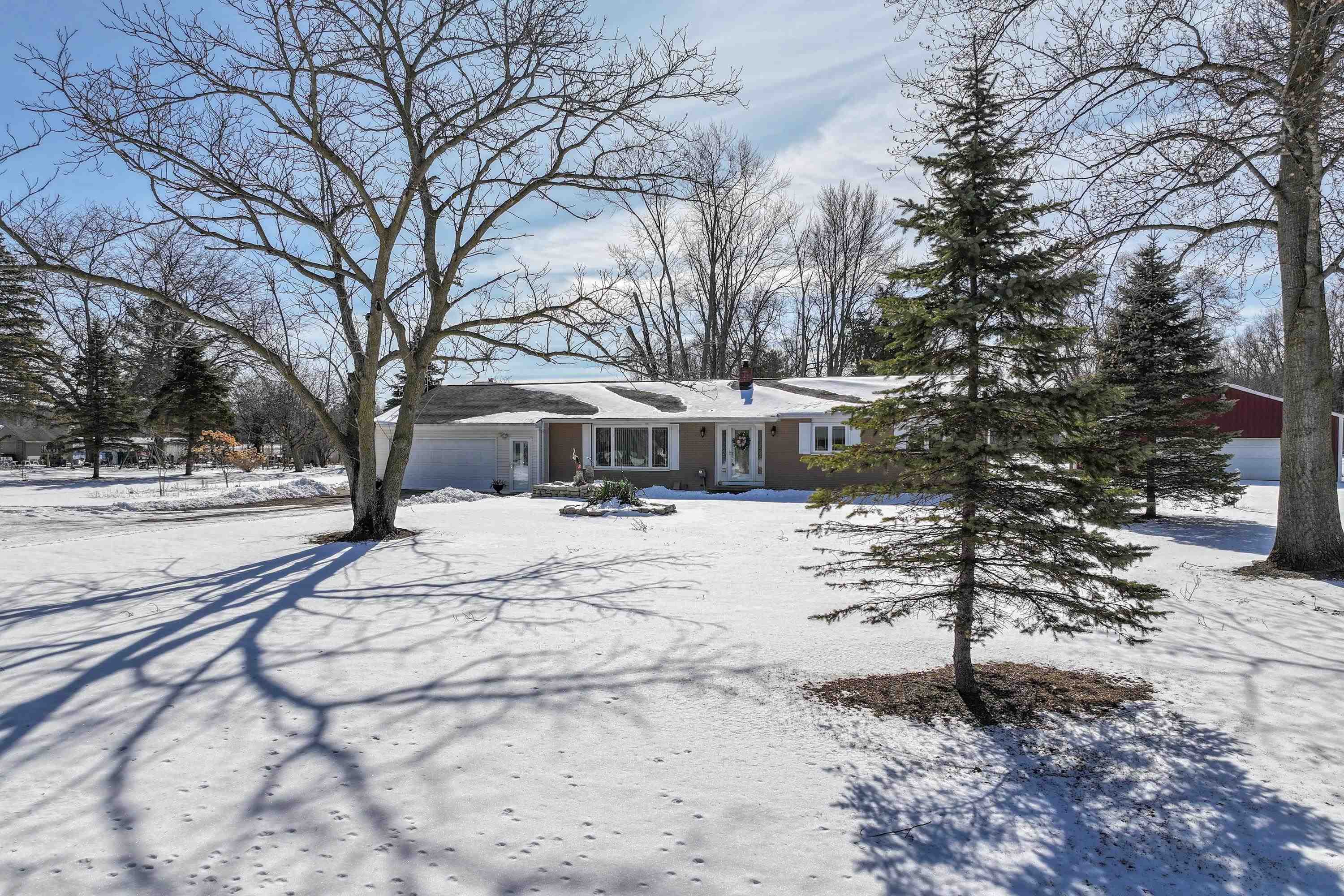 6221 West Vienna Road Clio, MI 48420 - Photo 8 of 41 50134264-5f590a66-33e7-4ff5-9048-971177acb9e5.JPG