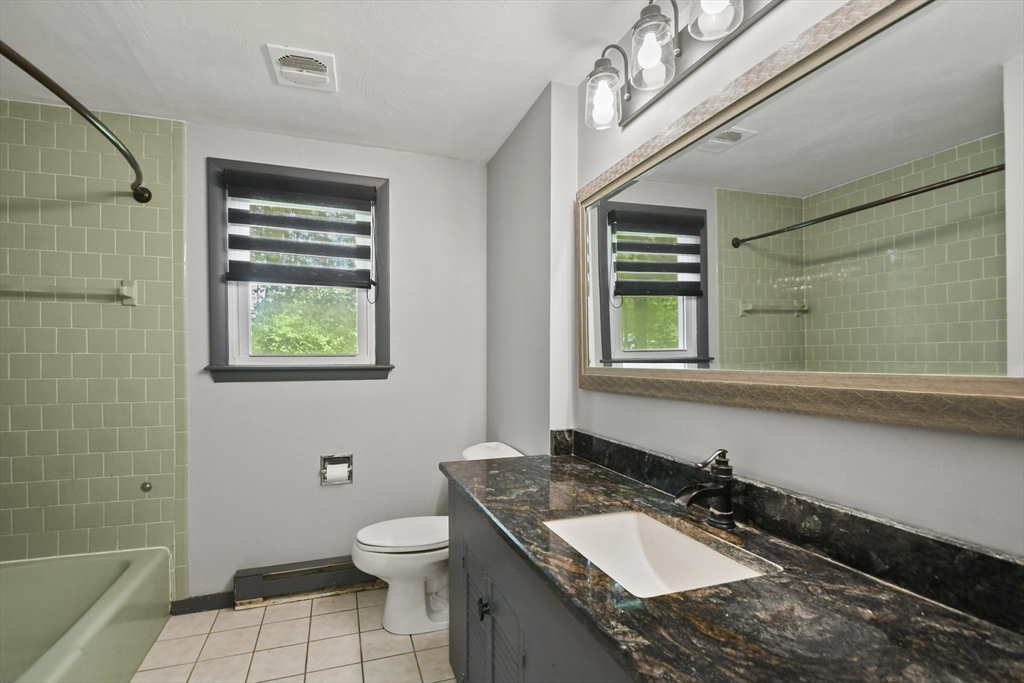 175 Armsby Road Sutton, MA 01590 - Photo 9 of 25