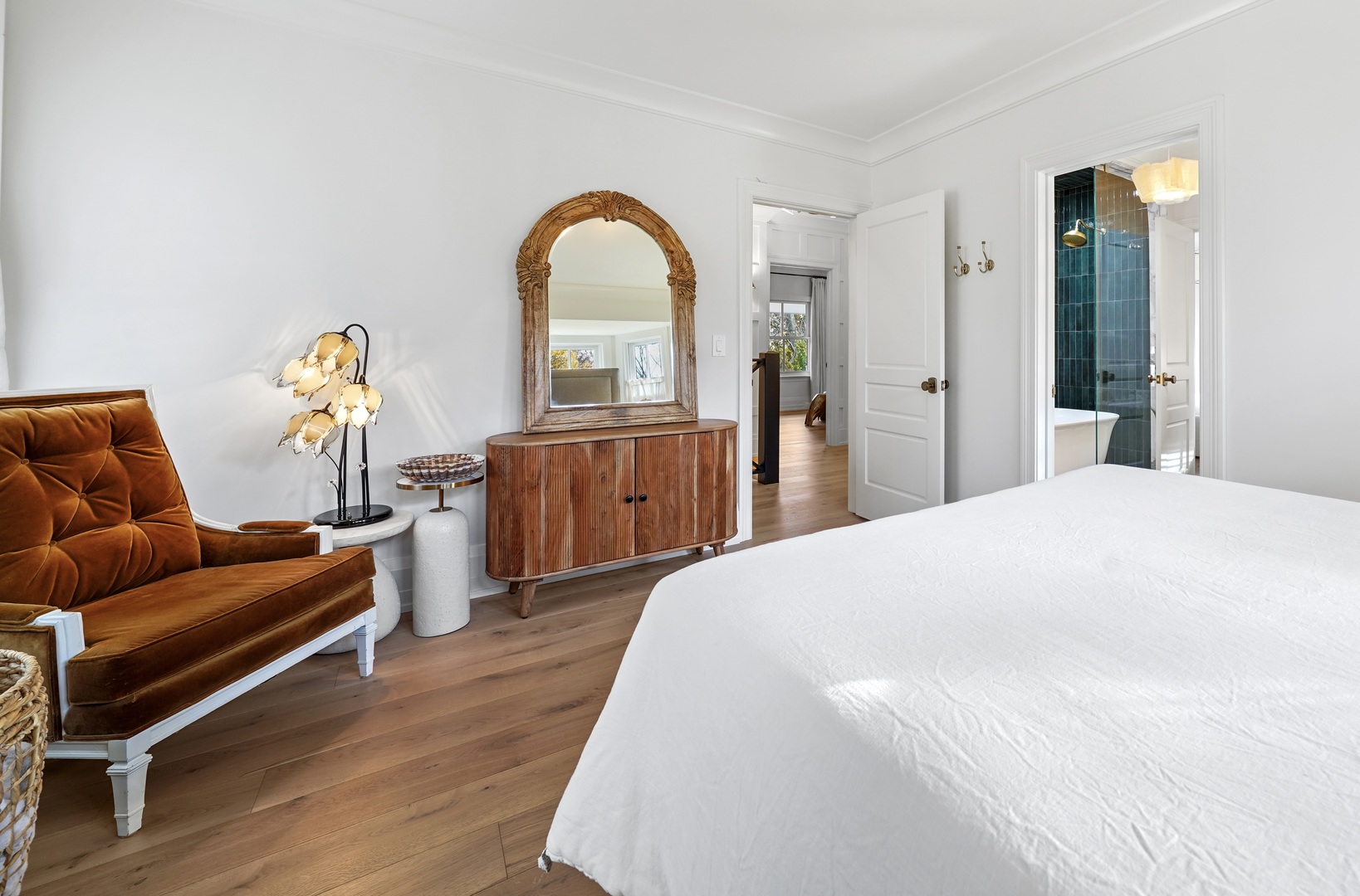 475 Cedar Street Winnetka, IL 60093 - Photo 25 of 46 a bedroom with bed and wooden floor