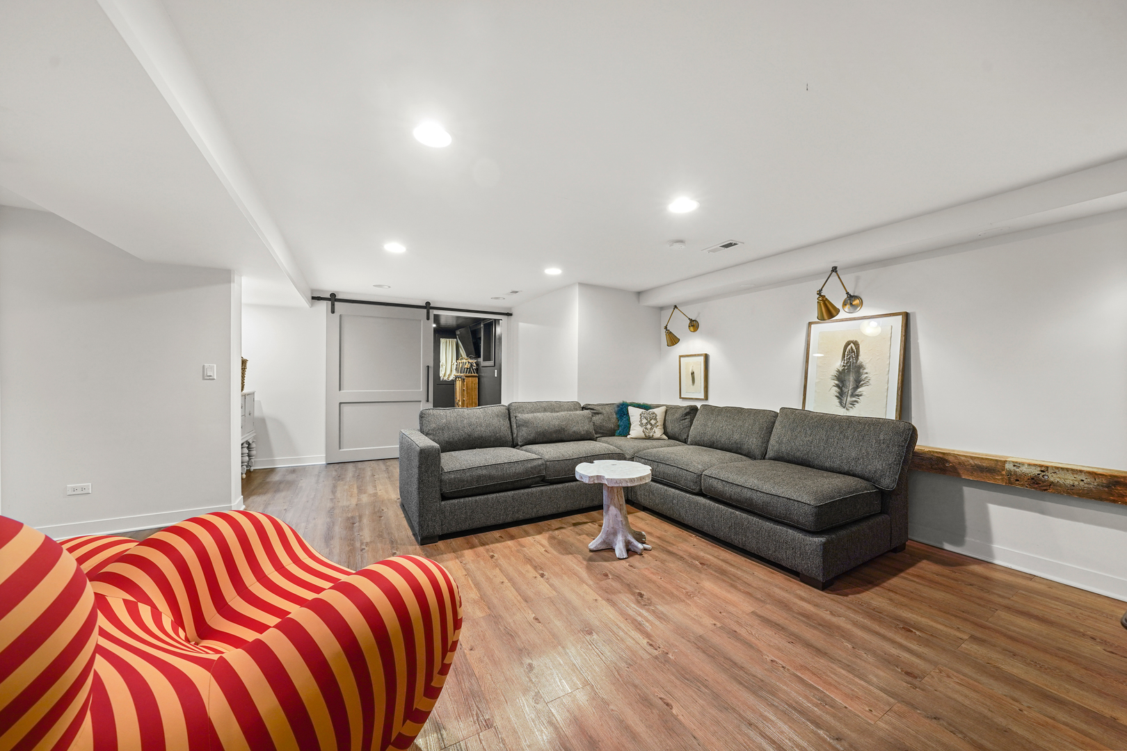 475 Cedar Street Winnetka, IL 60093 - Photo 33 of 46 a living room with furniture and a wooden floor