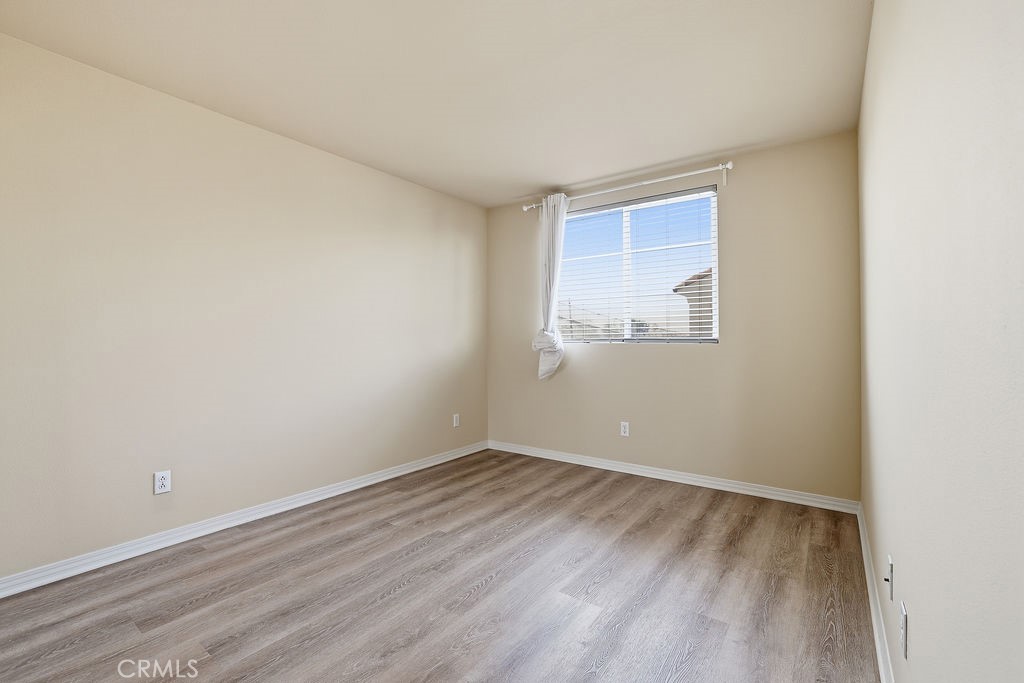 11370 Dream Pacoima, CA 91331 - Photo 34 of 55 Bedroom 3
