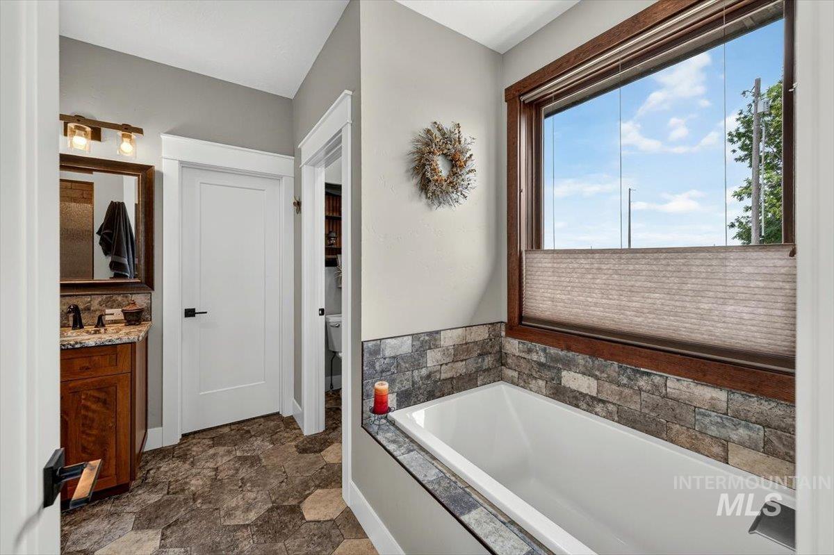 6255 Bennett Road Nampa, ID 83686 - Photo 22 of 48