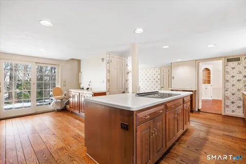 $2,495,000 | 77 Winfield Lane, New Canaan, CT 06840
