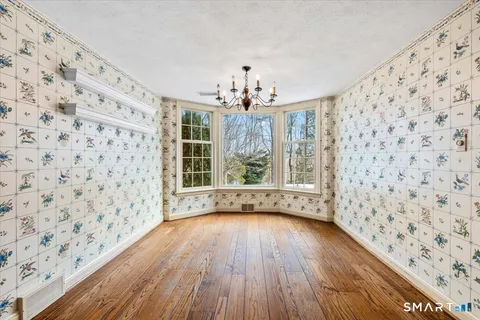 $2,495,000 | 77 Winfield Lane, New Canaan, CT 06840