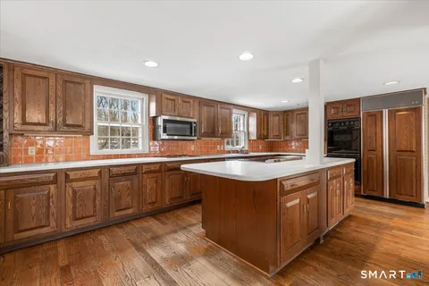 $2,495,000 | 77 Winfield Lane, New Canaan, CT 06840