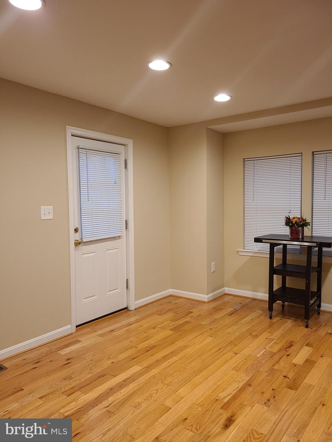 4217 Thorncliff Road Baltimore, MD 21236 - Photo 12 of 35 Kitchen access to backyard