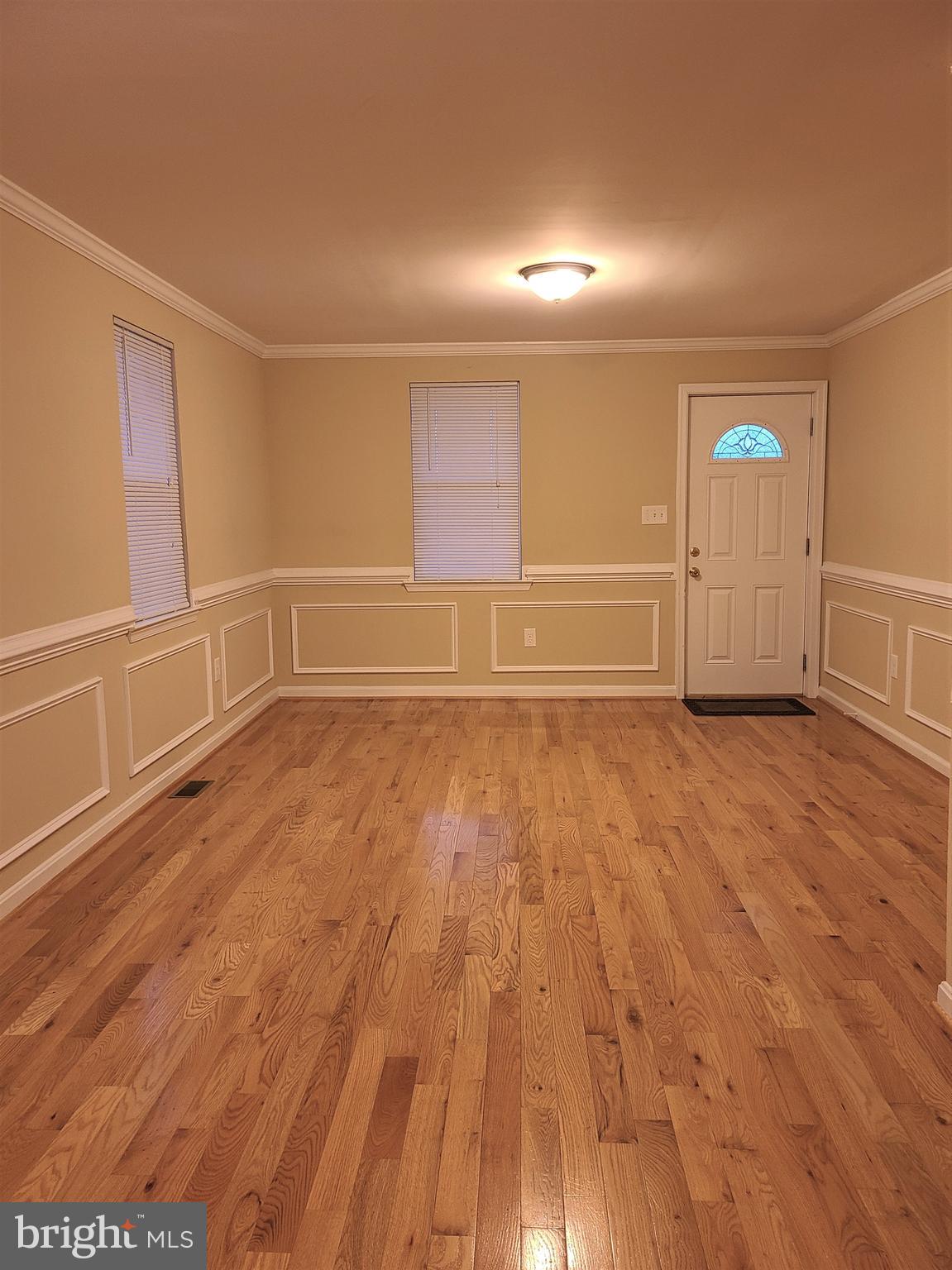 4217 Thorncliff Road Baltimore, MD 21236 - Photo 4 of 35 Living/Dining Rm Combination w/beautiful wood fls.