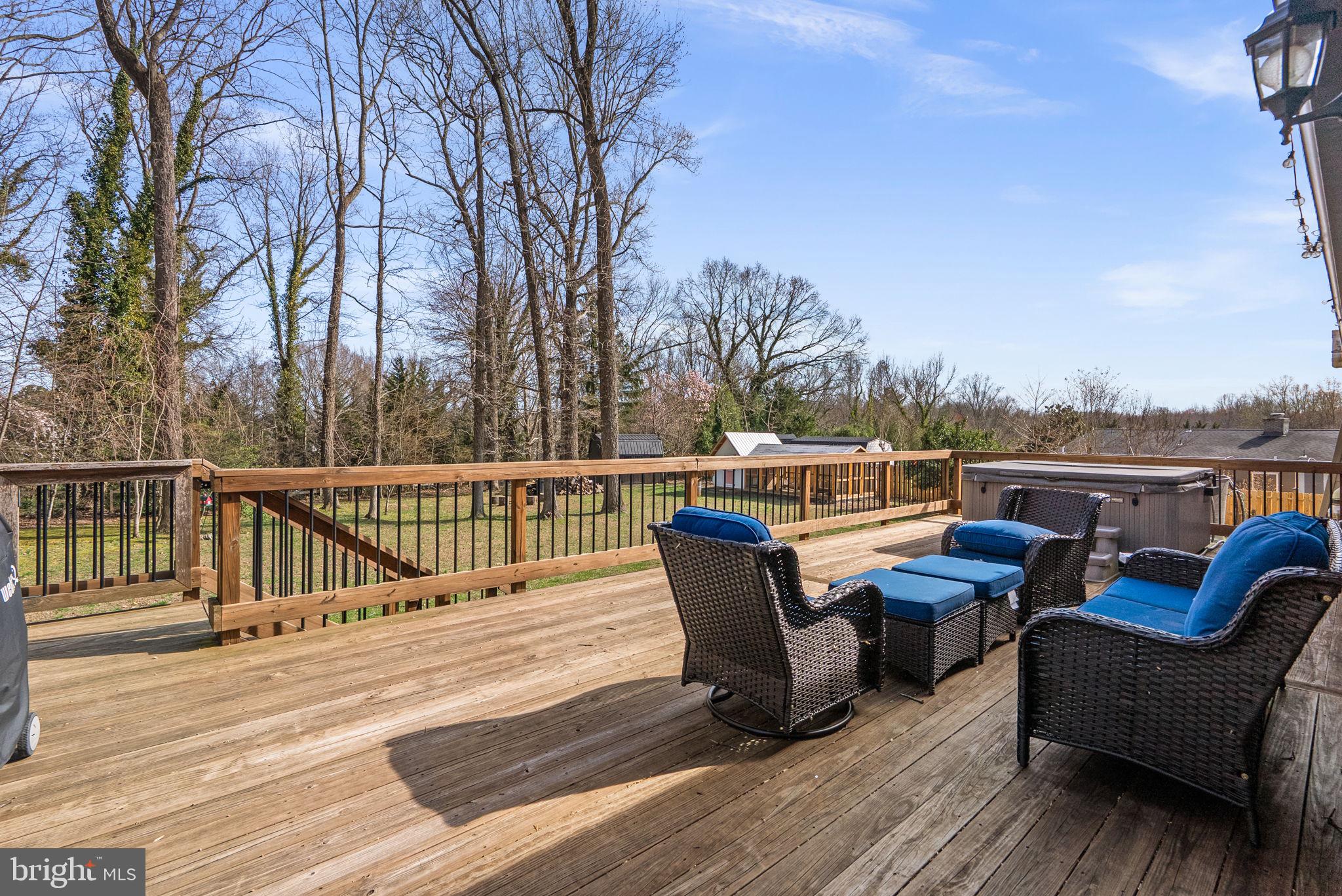 712 Petersburg Road Davidsonville, MD 21035 - Photo 27 of 37 a view of a patio on deck and patio