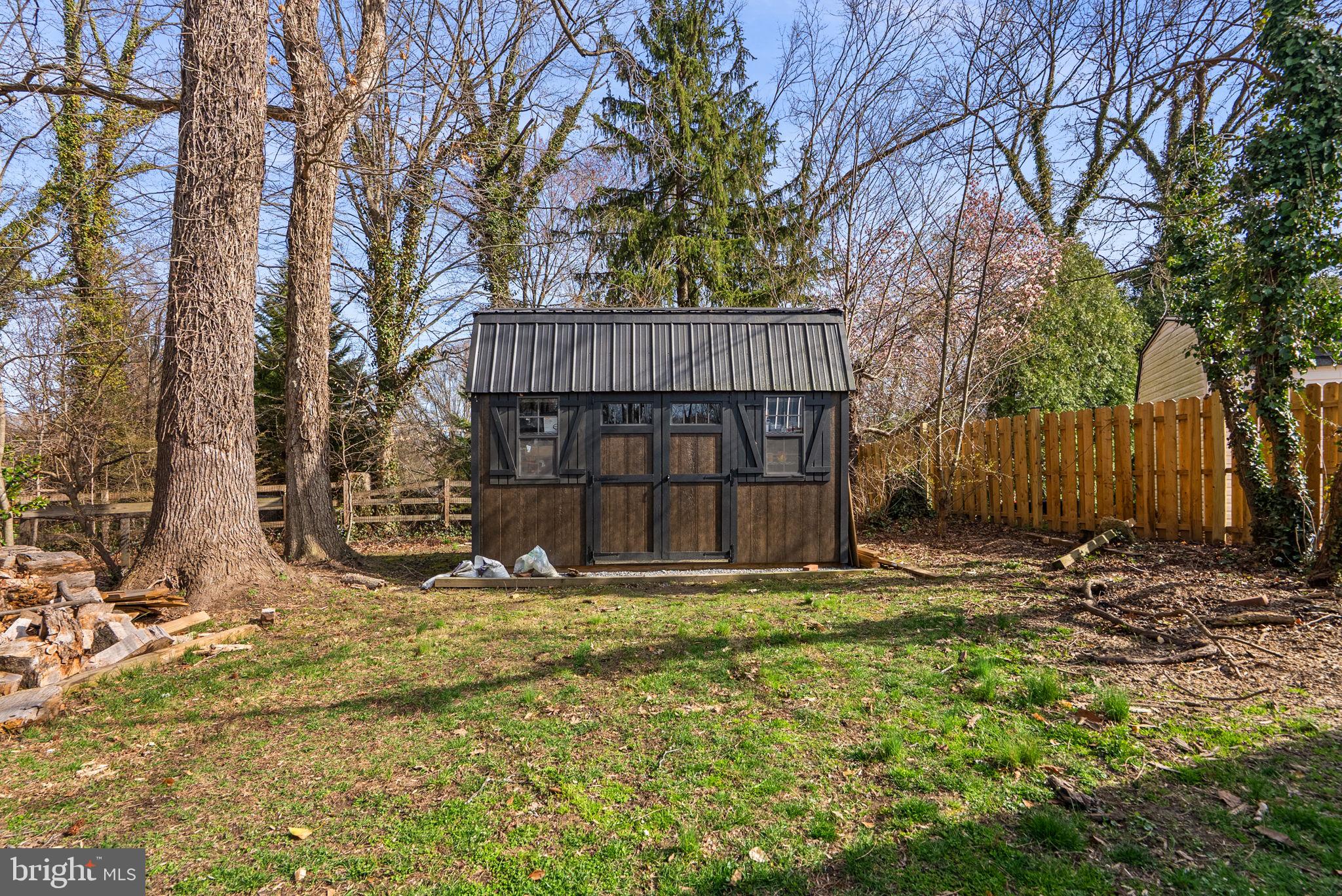 712 Petersburg Road Davidsonville, MD 21035 - Photo 36 of 37 a view of backyard with green space