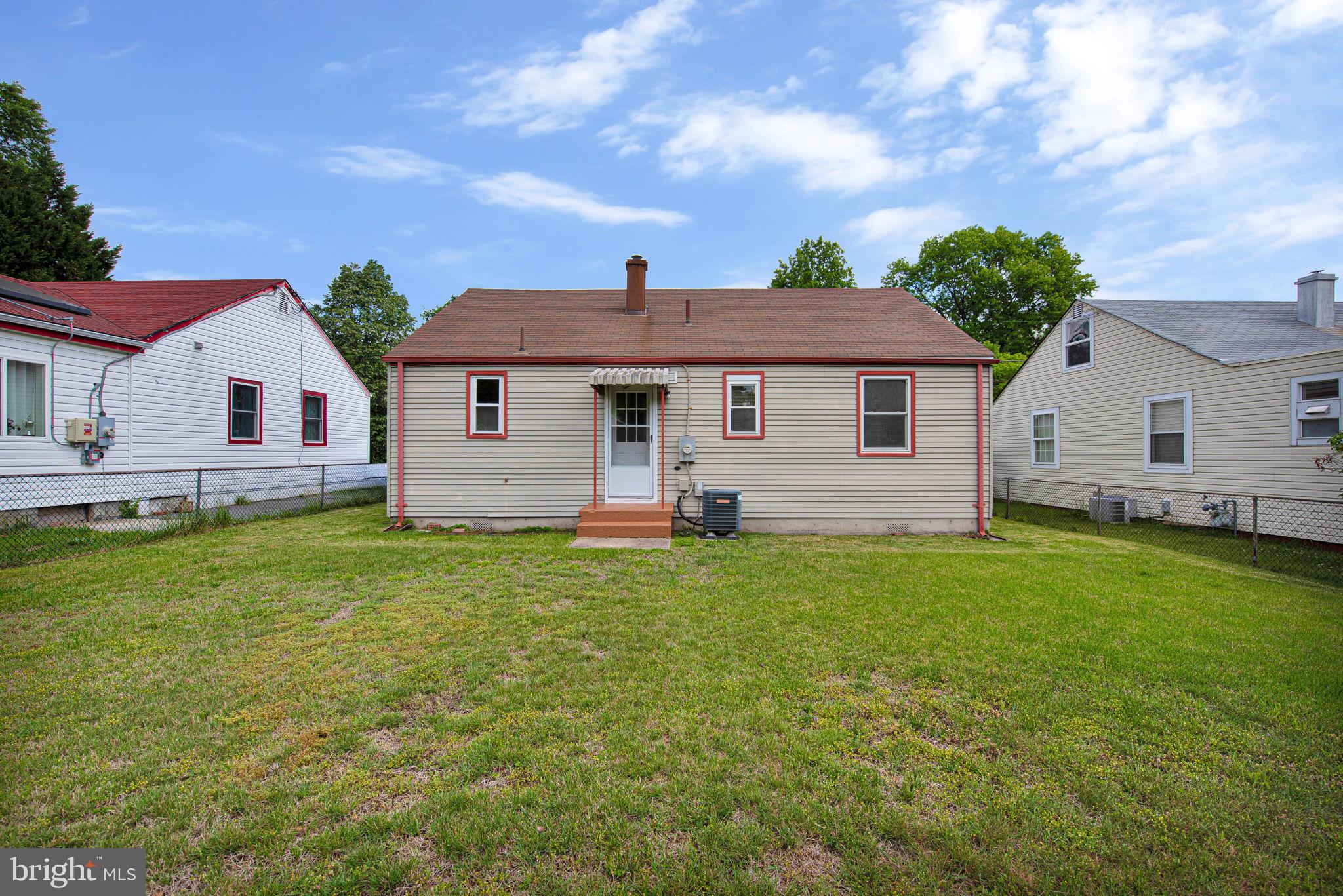 5007 Somerset Road Riverdale, MD 20737 - Photo 26 of 32 Rear view