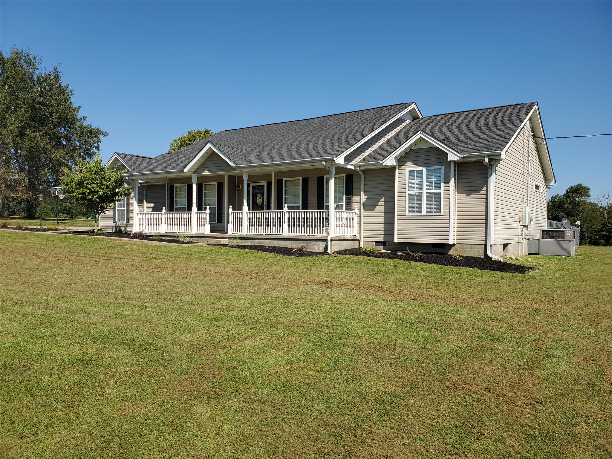 671 North Davidson Road Bon Aqua, TN 37025 - Photo 3 of 24 Gallery Image 3
