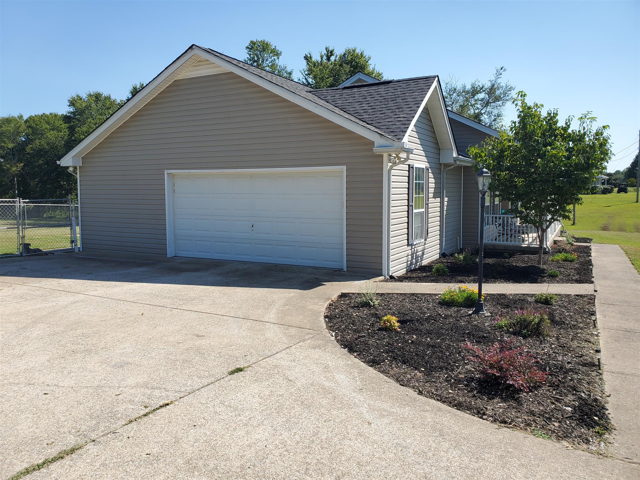 671 North Davidson Road Bon Aqua, TN 37025 - Photo 7 of 24 Gallery Image 7