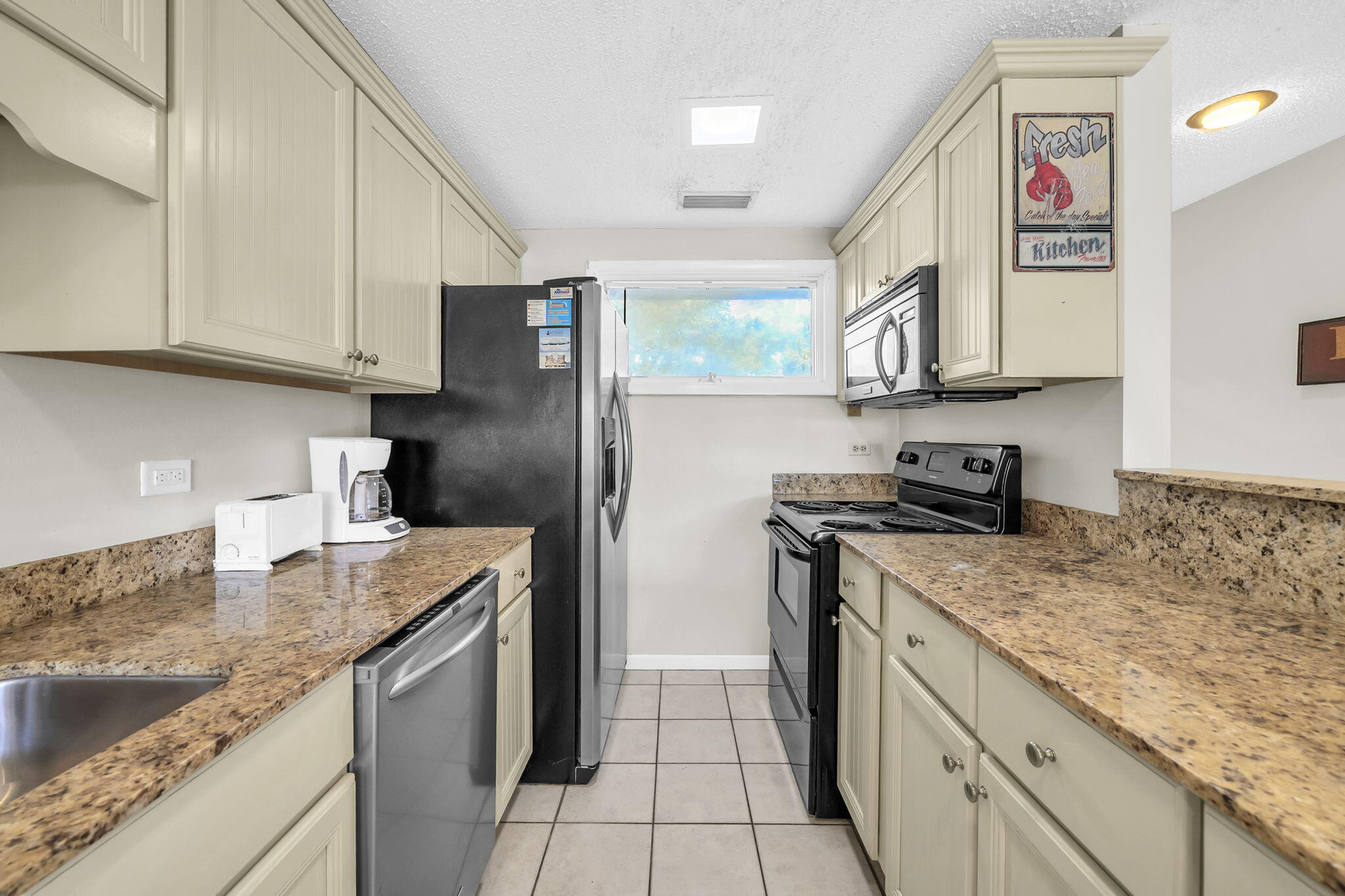 22400 Front Beach Road, Unit 48 Panama City Beach, FL 32413 - Photo 5 of 44 Updated Appliances