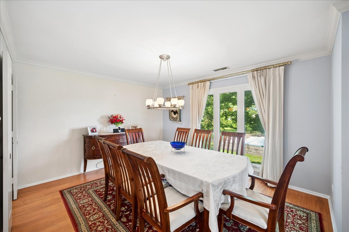 3741 Mission Hills Road, Unit 201 Northbrook, IL 60062 - Photo 9 of 26