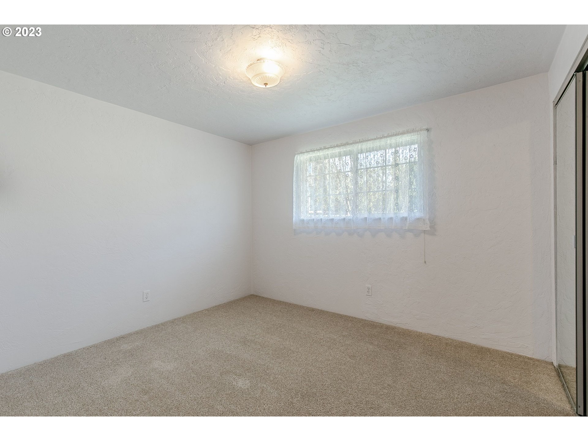 1360 Riggs Street Eugene, OR 97401 - Photo 19 of 29 Gallery Image 19