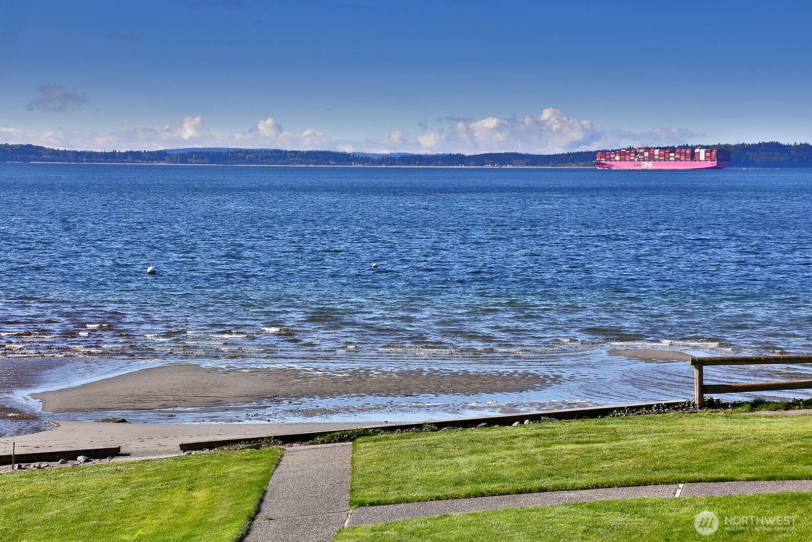 816 Old Beach Road, Unit 203 Freeland, WA 98249 - Photo 30 of 32