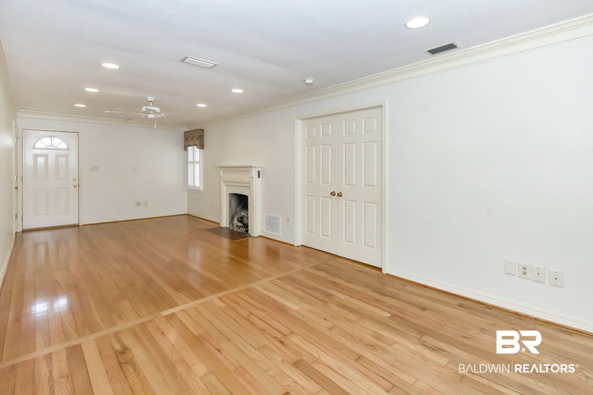8 South Hathaway Road Mobile, AL 36608 - Photo 7 of 44
