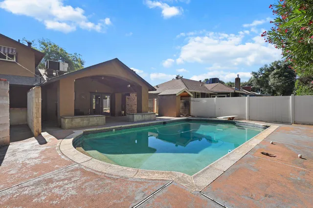 $425,000 | 3428 Adams Lane, Redding, CA 96002