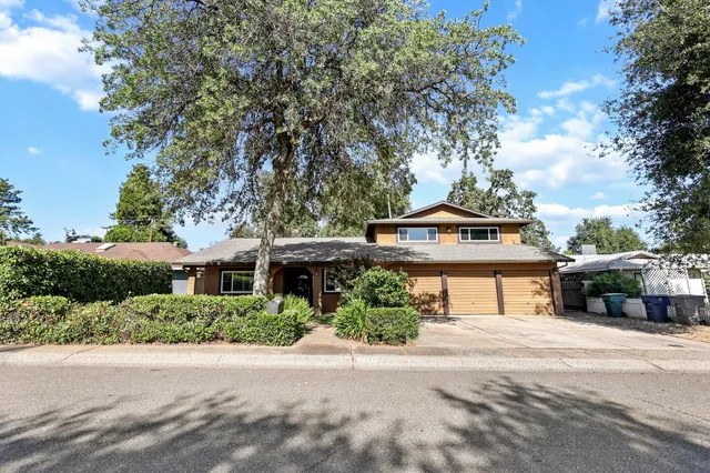 $425,000 | 3428 Adams Lane, Redding, CA 96002