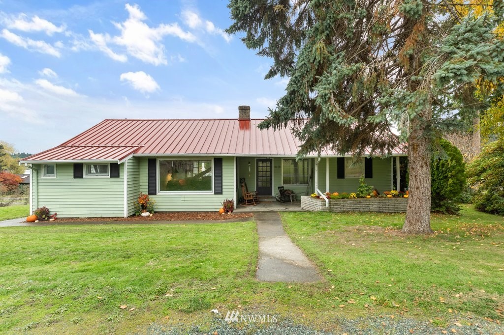 5128 Bayview Road Langley, WA 98260 - Photo 4 of 32 Gallery Image 4