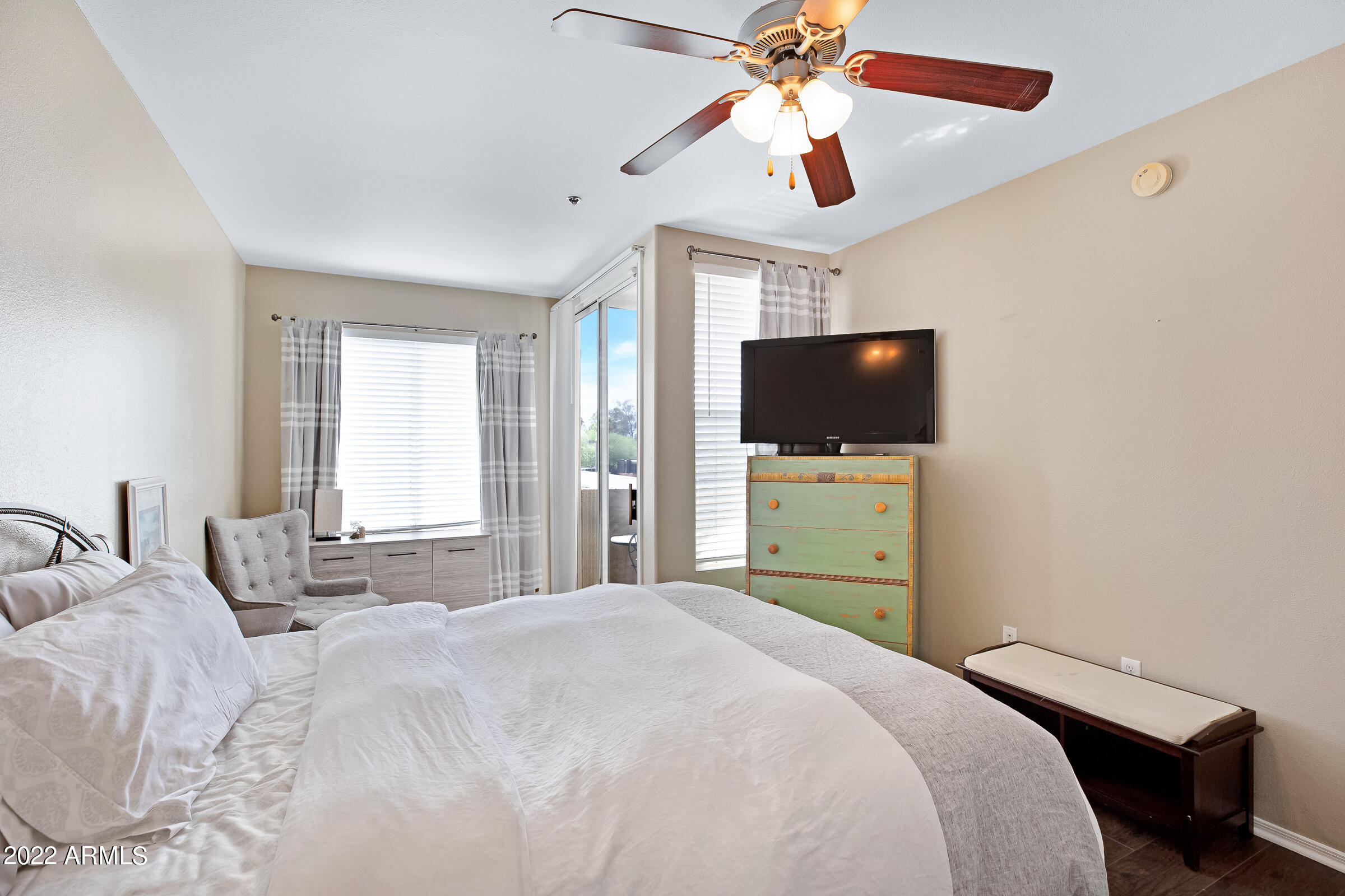 2134 East Broadway Road, Unit 2034 Tempe, AZ 85282 - Photo 13 of 18 2134 E Broadway Rd #2034-13