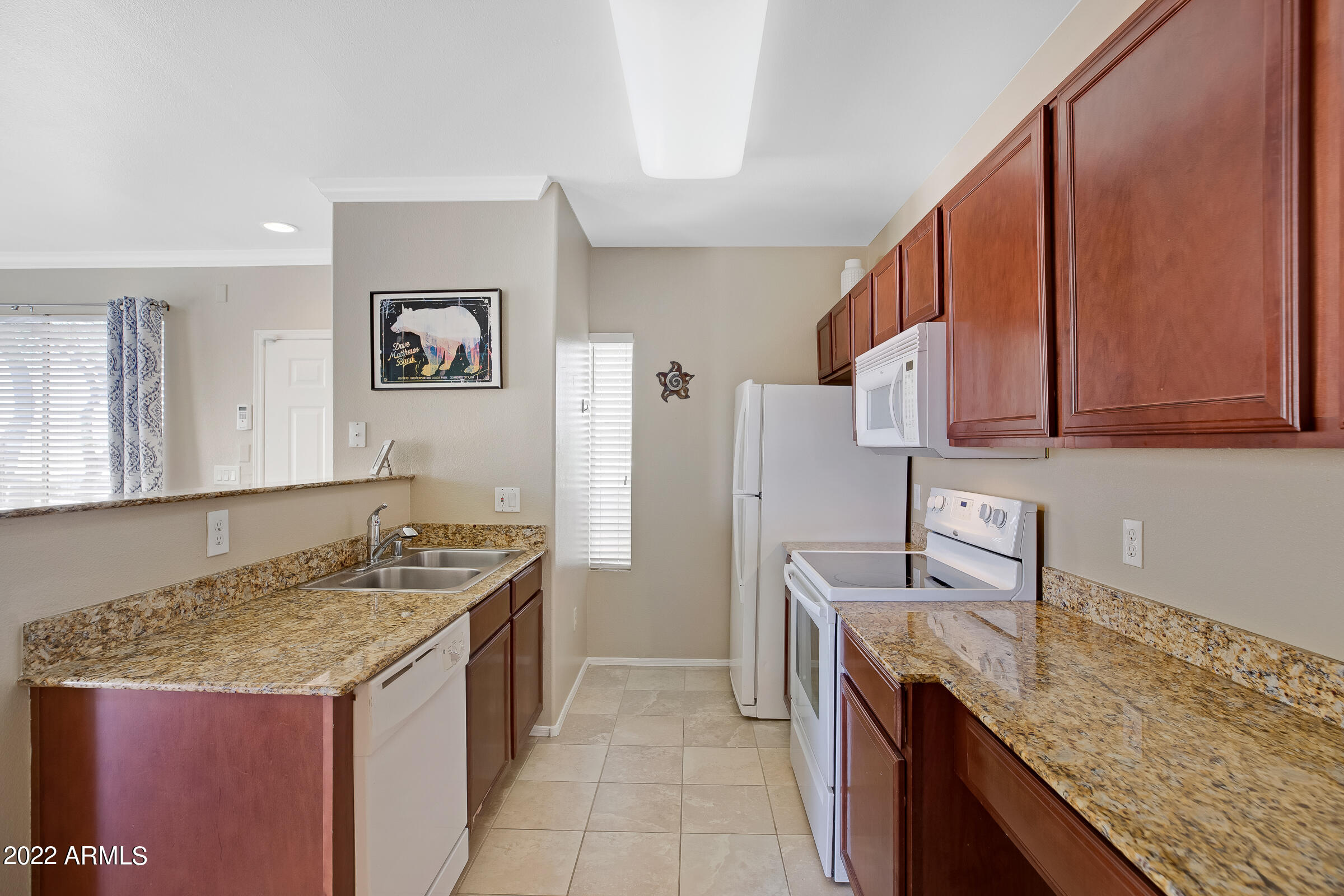 2134 East Broadway Road, Unit 2034 Tempe, AZ 85282 - Photo 8 of 18 2134 E Broadway Rd #2034-8