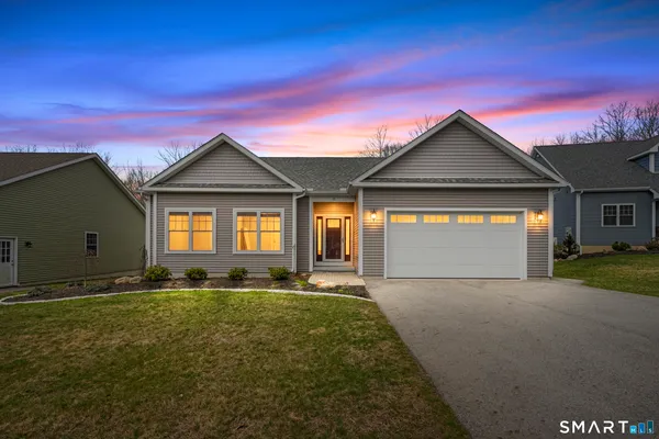 $809,900 | 11 Kaatskill Lane, East Lyme, CT 06357